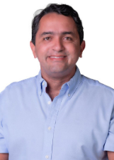 Foto de urna de Junior Lourenço em 2022