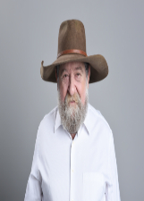 Foto de urna de Nelson Barbudo em 2022