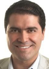 Foto de urna de Newton Cardoso Jr em 2022