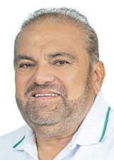 Foto de urna de Hélio Leite em 2022