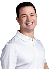 Foto de urna de Clodoaldo Magalhães em 2022