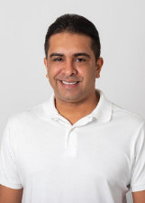 Foto de urna de Fernando Rodolfo em 2022
