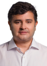 Foto de urna de Eduardo da Fonte em 2022