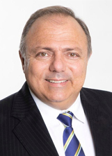 Foto de urna de General Pazuello em 2022