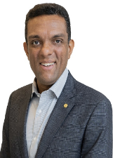 Foto de urna de Otoni de Paula em 2022
