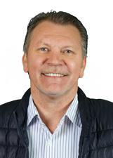 Foto de urna de Afonso Hamm em 2022