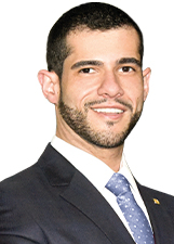 Foto de urna de Alexandre Leite em 2022