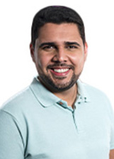 Foto de urna de Lucas Abrahao em 2022