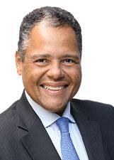Foto de urna de Antonio Brito em 2022