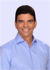 Foto de urna de Claudio Cajado em 2022