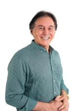 Foto de urna de Eunício Oliveira em 2022