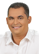 Foto de urna de Gilson Daniel em 2022