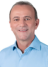 Foto de urna de Helder Salomão em 2022