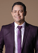 Foto de urna de Samuel Santos em 2022