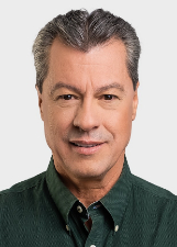 Foto de urna de Daniel Agrobom em 2022
