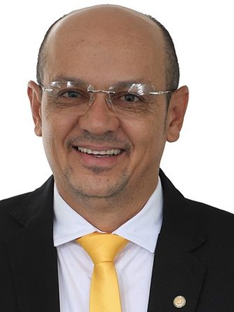 Foto oficial de Júlio Oliveira