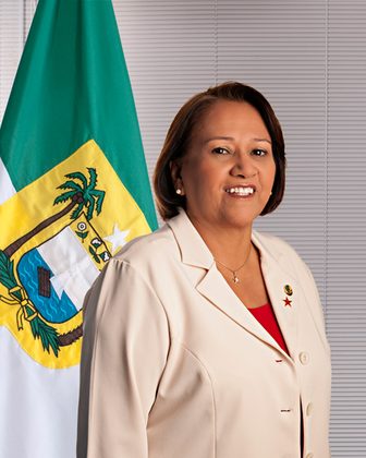 Foto oficial de Fátima Bezerra