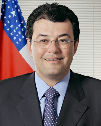 Foto oficial de Eduardo Braga