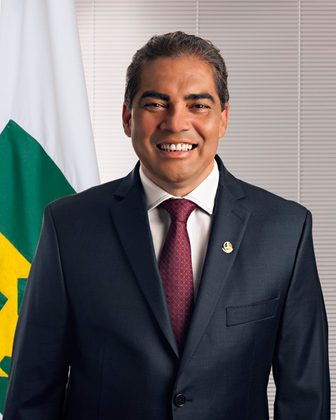 Foto oficial de Hélio José