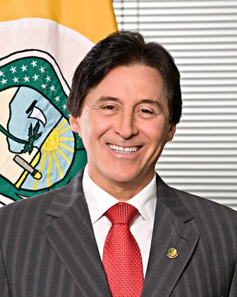 Foto oficial de Eunício Oliveira