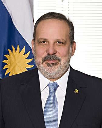 Foto oficial de Armando Monteiro